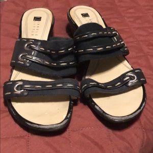 Used sandals Carole little size 9.5